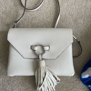 Small cross body cream pocketbook